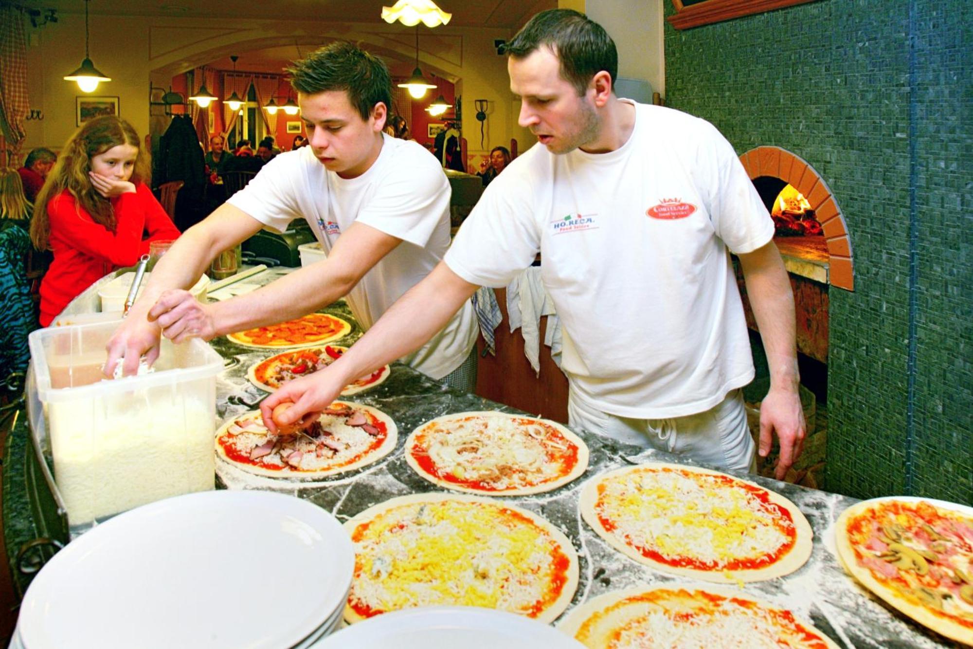 Hotel pizzeria Belmonte Špindlerŭv Mlýn Kültér fotó
